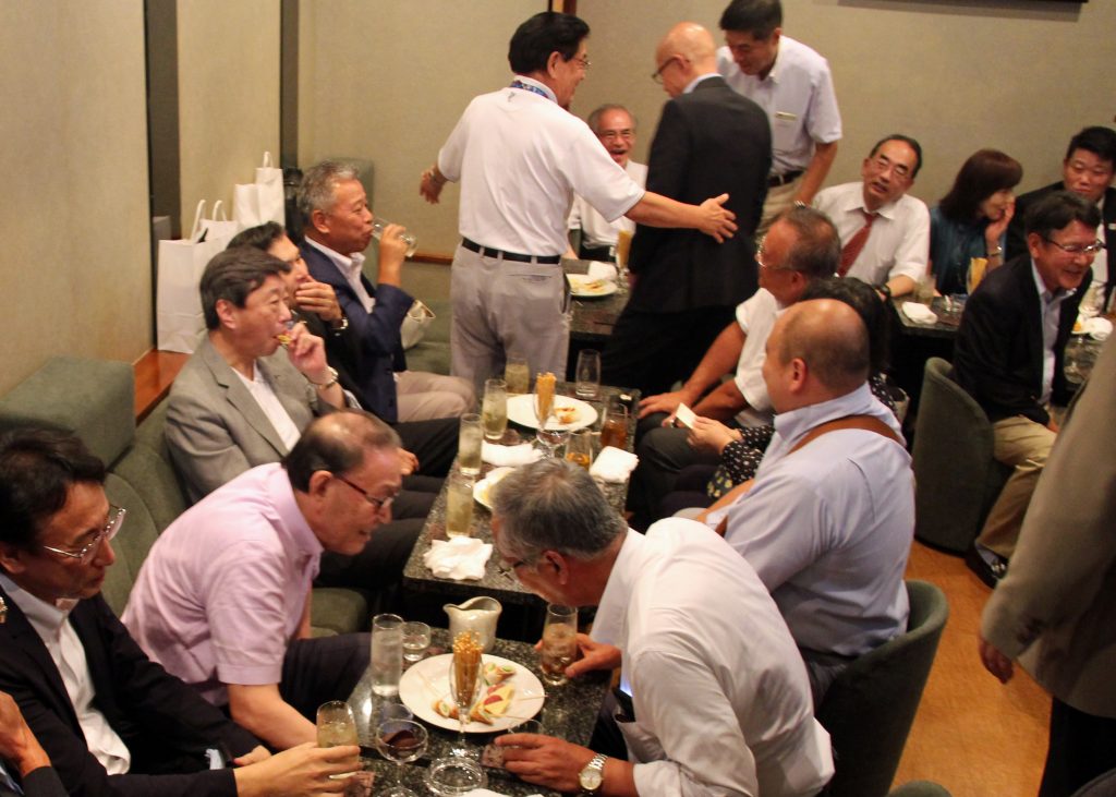 ２次会 (2)